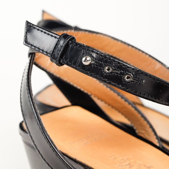 Hermes Leather Kelly Buckle Tapered Heel Black Leather Sandal, Size 6.5 - Picture 9 of 10